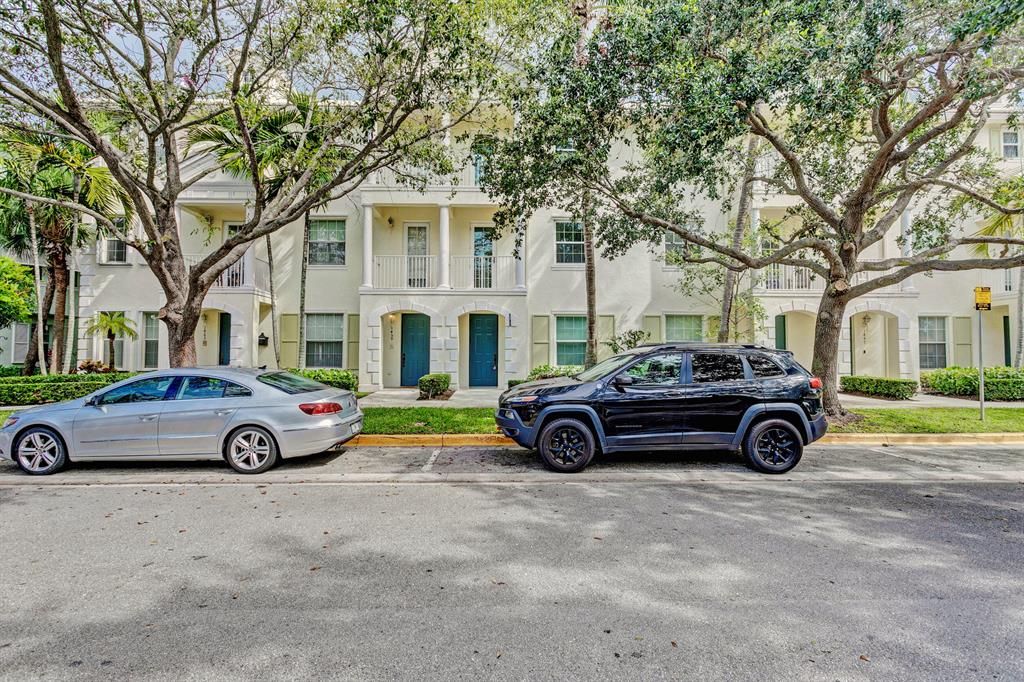 Photo of 1455 Cades Bay Avenue Ave, Jupiter, FL 33458 (MLS # R10812875)