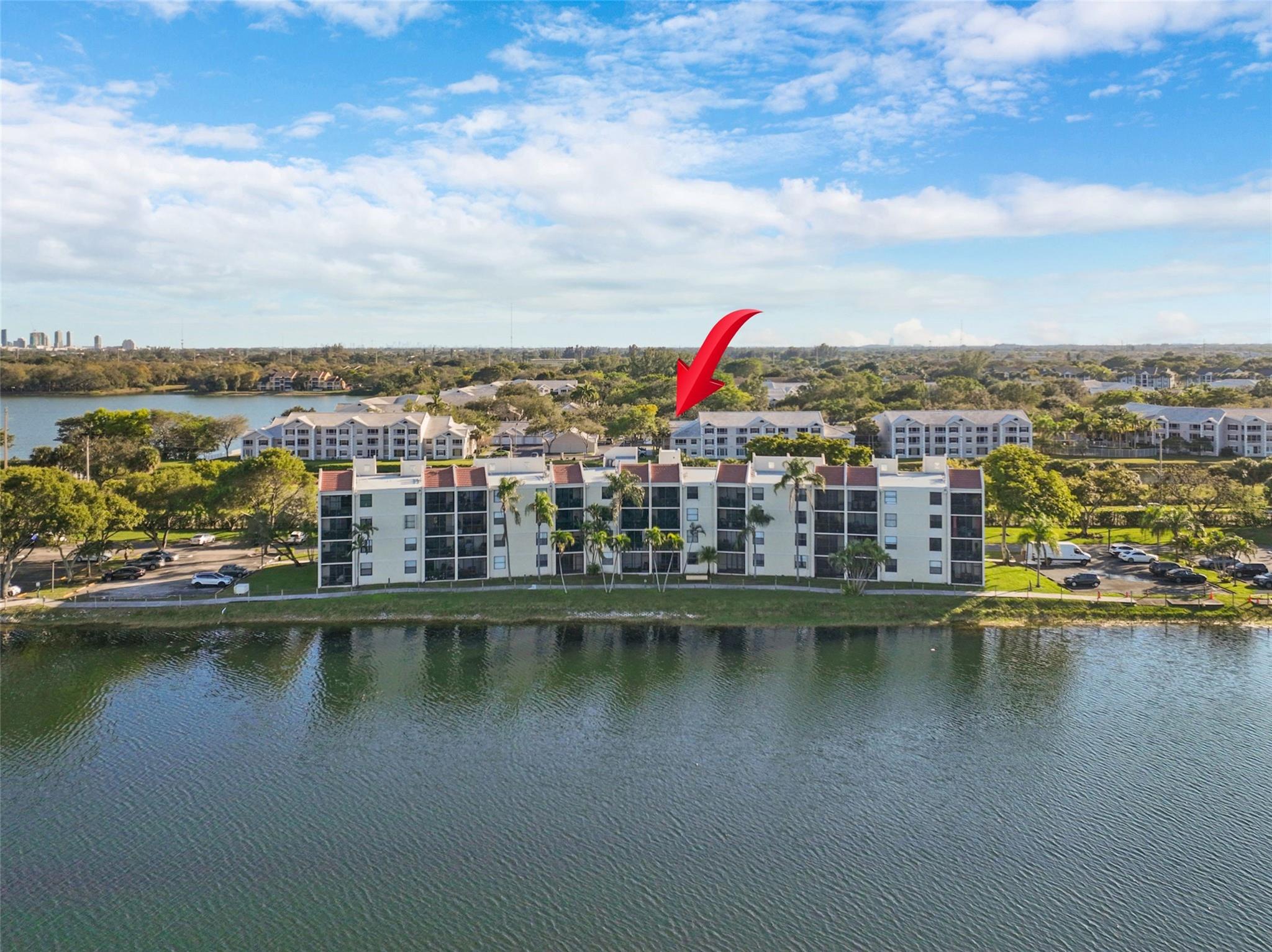118 Lake Emerald Dr 107