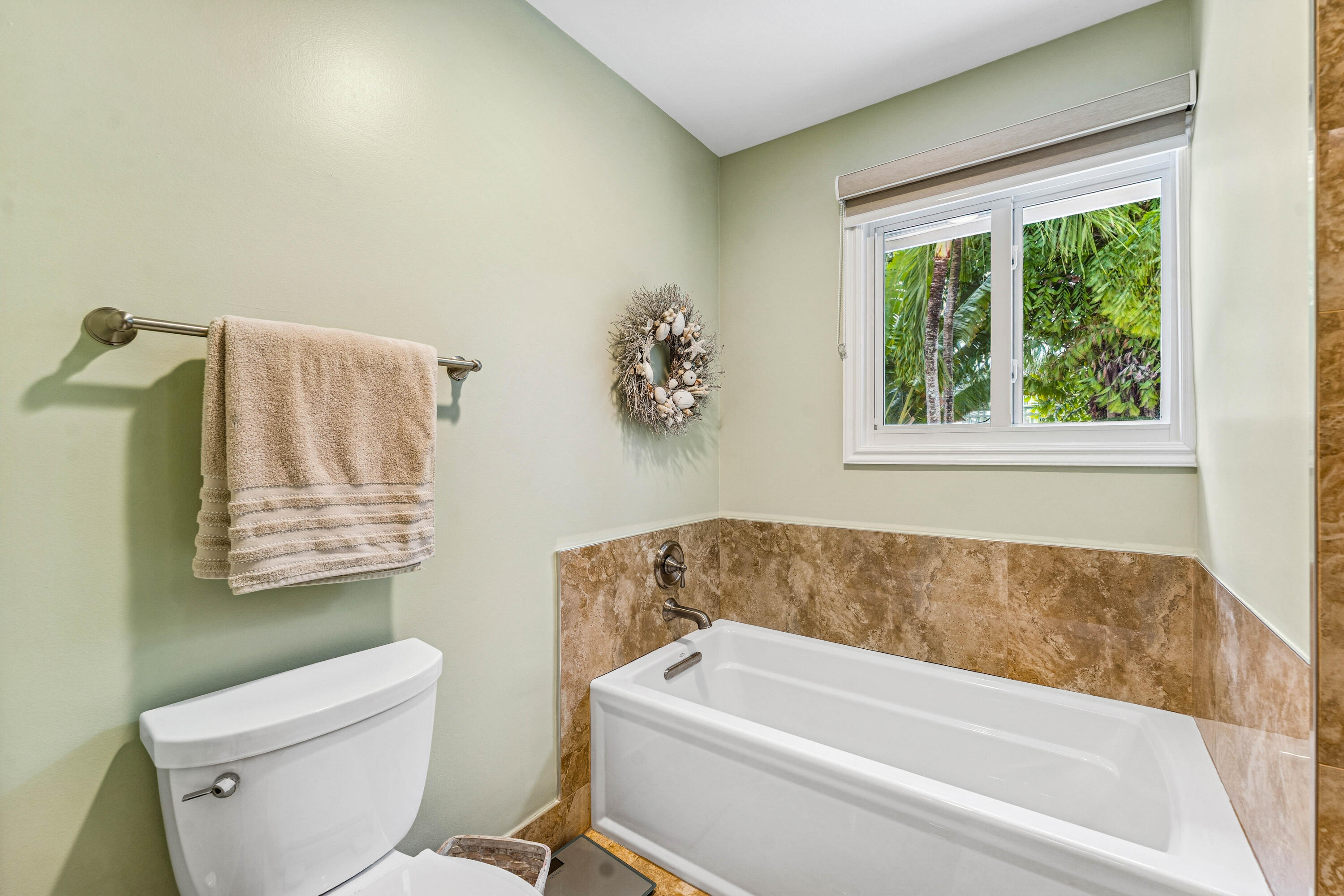 CAMBRIA CREST - Residential