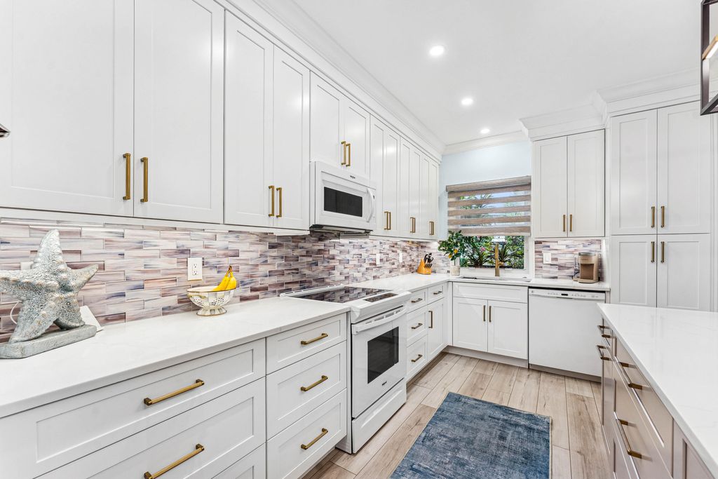 Photo of 1278 George Bush Boulevard, Delray Beach, FL 33483 (MLS # R11163230)