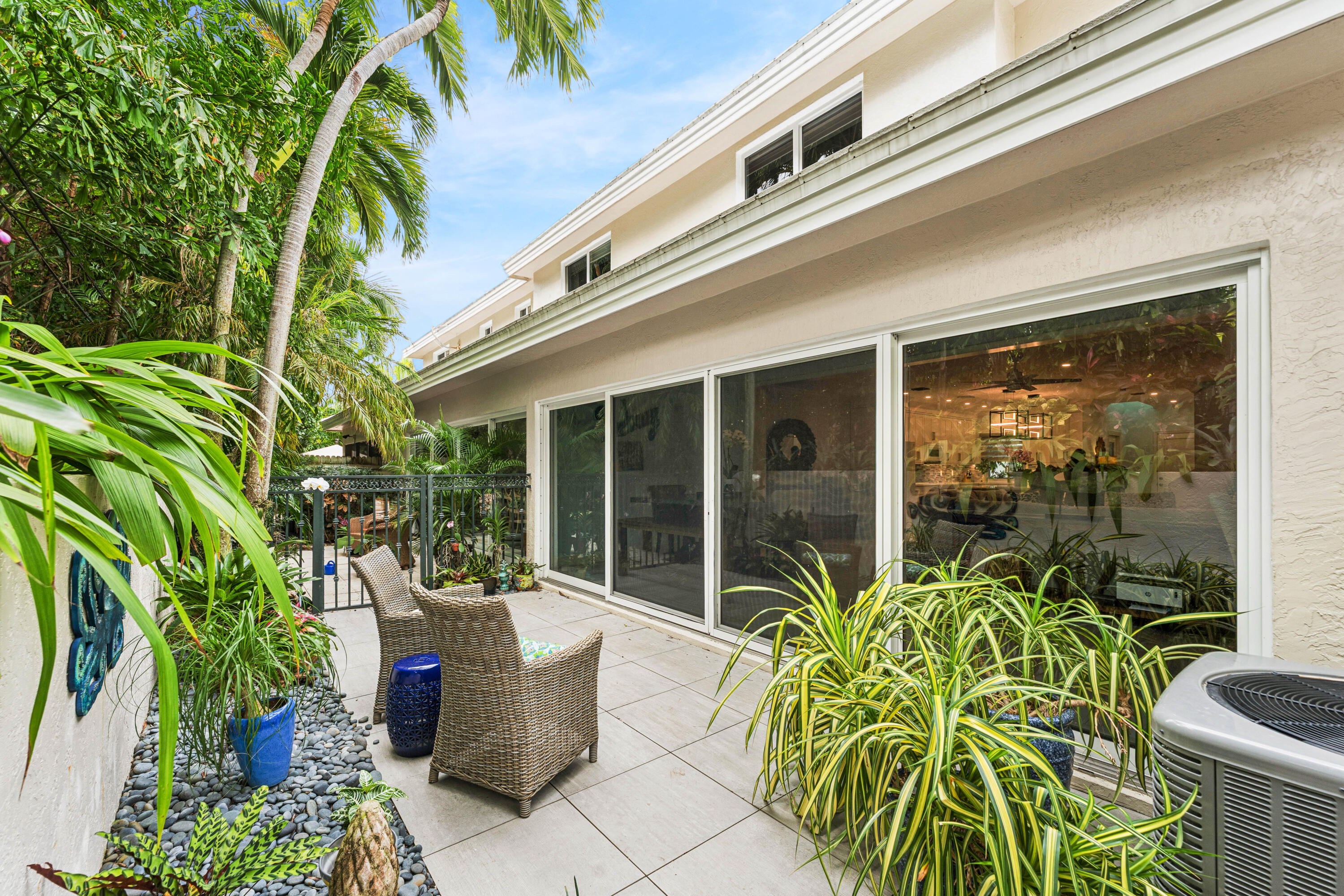 CAMBRIA CREST - Residential