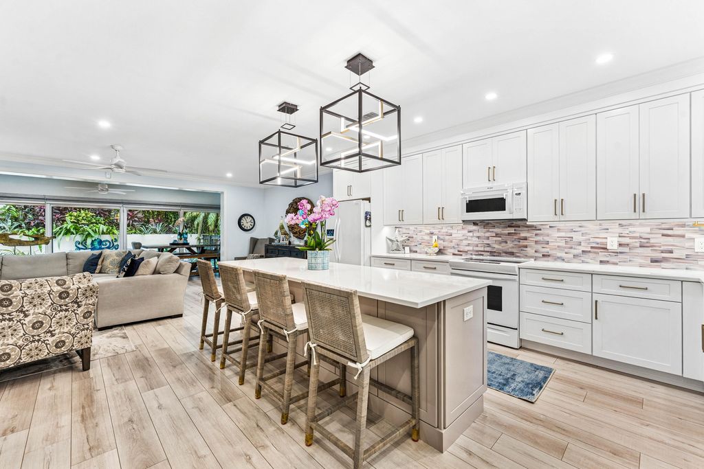 Photo of 1278 George Bush Boulevard, Delray Beach, FL 33483 (MLS # R11163230)