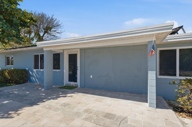 1115 S Seacrest Boulevard