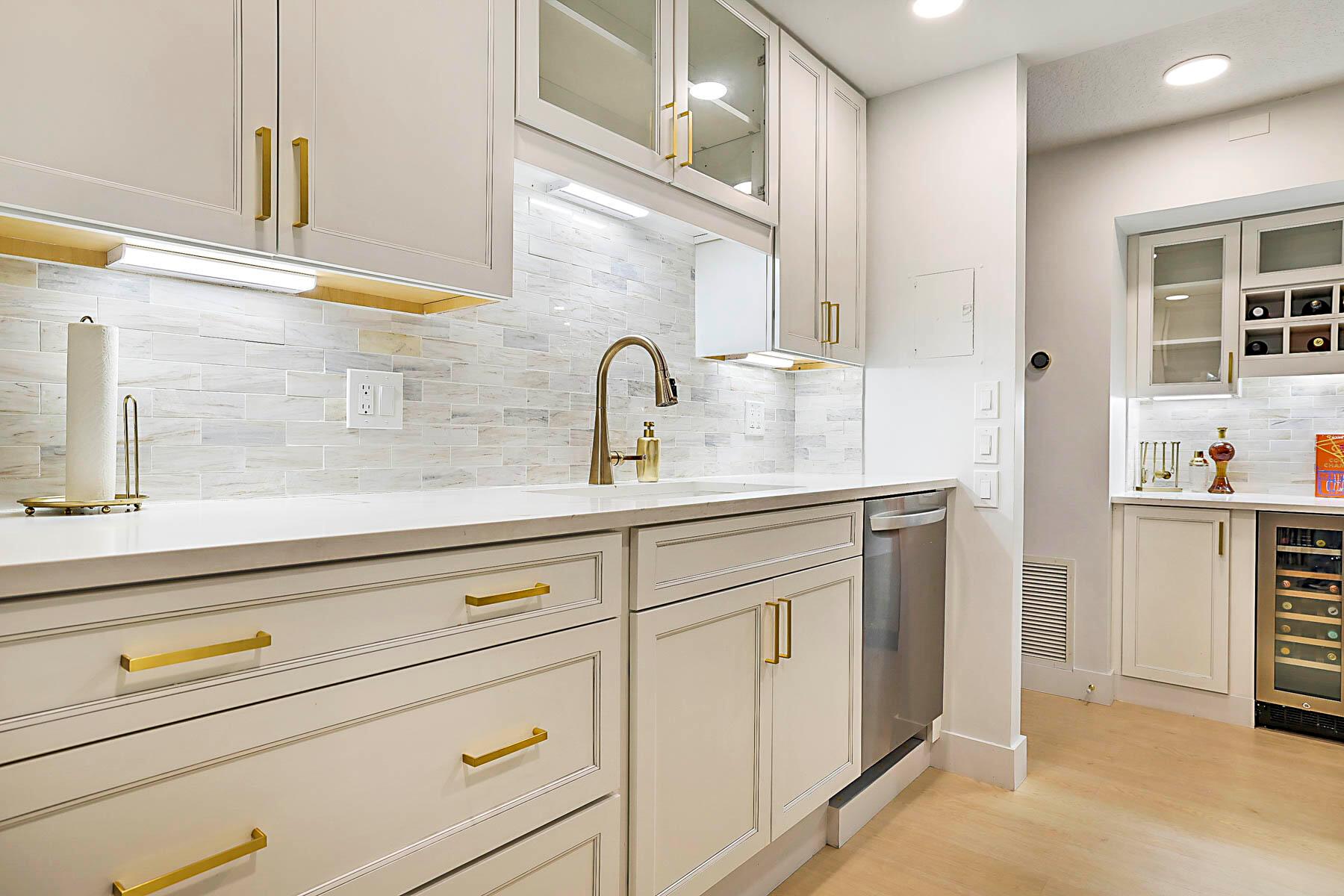 BOCA TOWERS CONDO PORTION - Residential