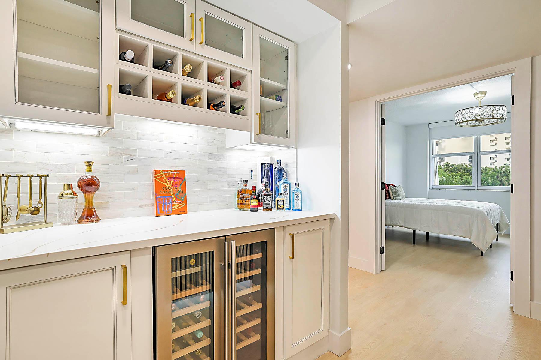 BOCA TOWERS CONDO PORTION - Residential