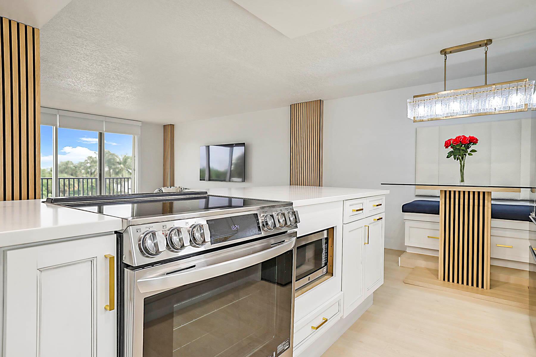 BOCA TOWERS CONDO PORTION - Residential