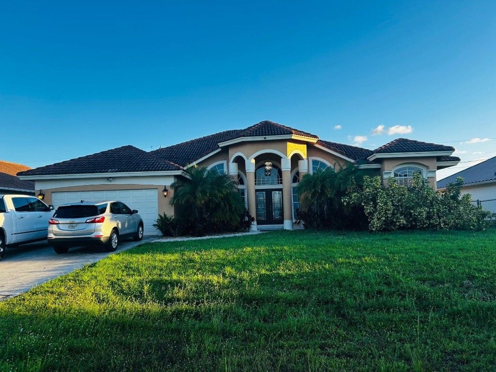 Photo of 874 SW Mccracken Avenue, Port Saint Lucie, FL 34953 (MLS # F10530543)