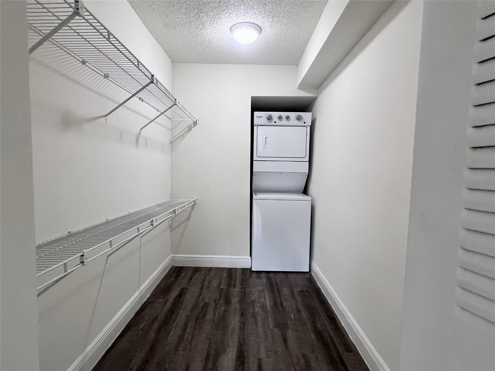 Country Club Towers - Residential Lease