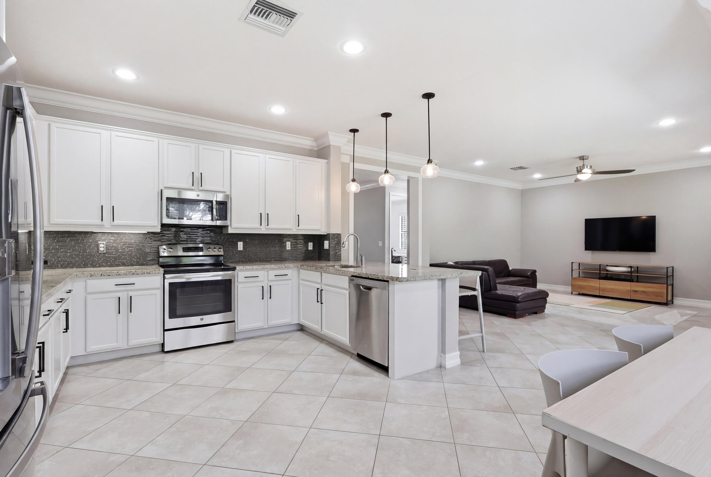 TRAILS AT CANYON - Residential