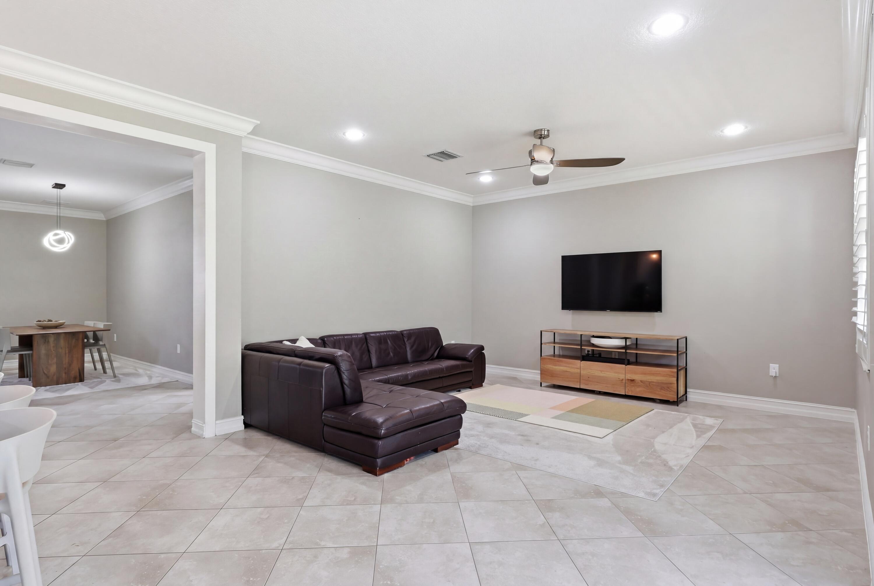 TRAILS AT CANYON - Residential