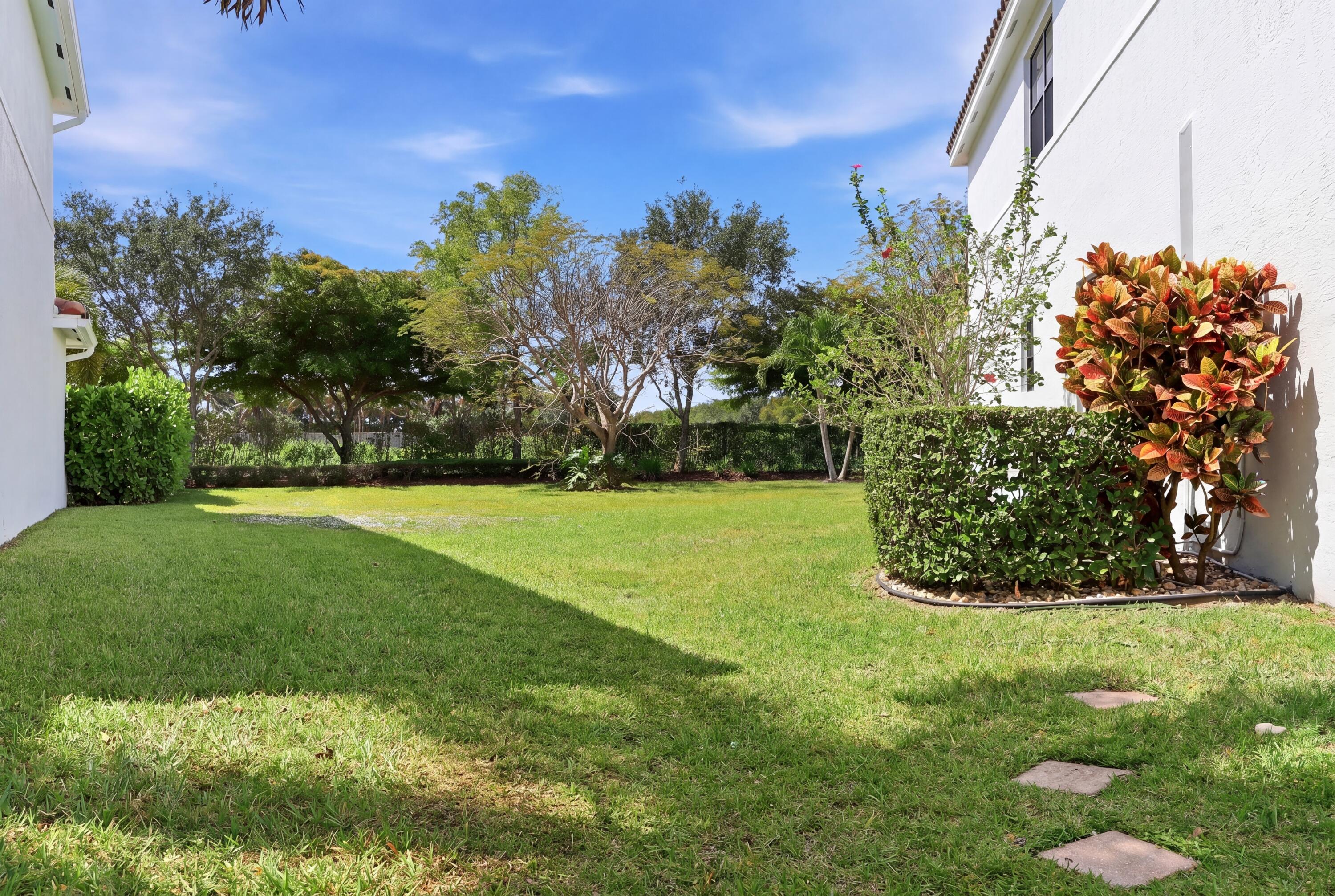 TRAILS AT CANYON - Residential