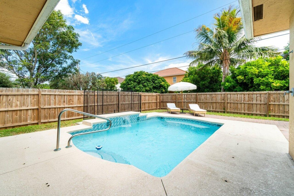 Photo of 3461 SW Funtuna Street, Port Saint Lucie, FL 34953 (MLS # R11119938)