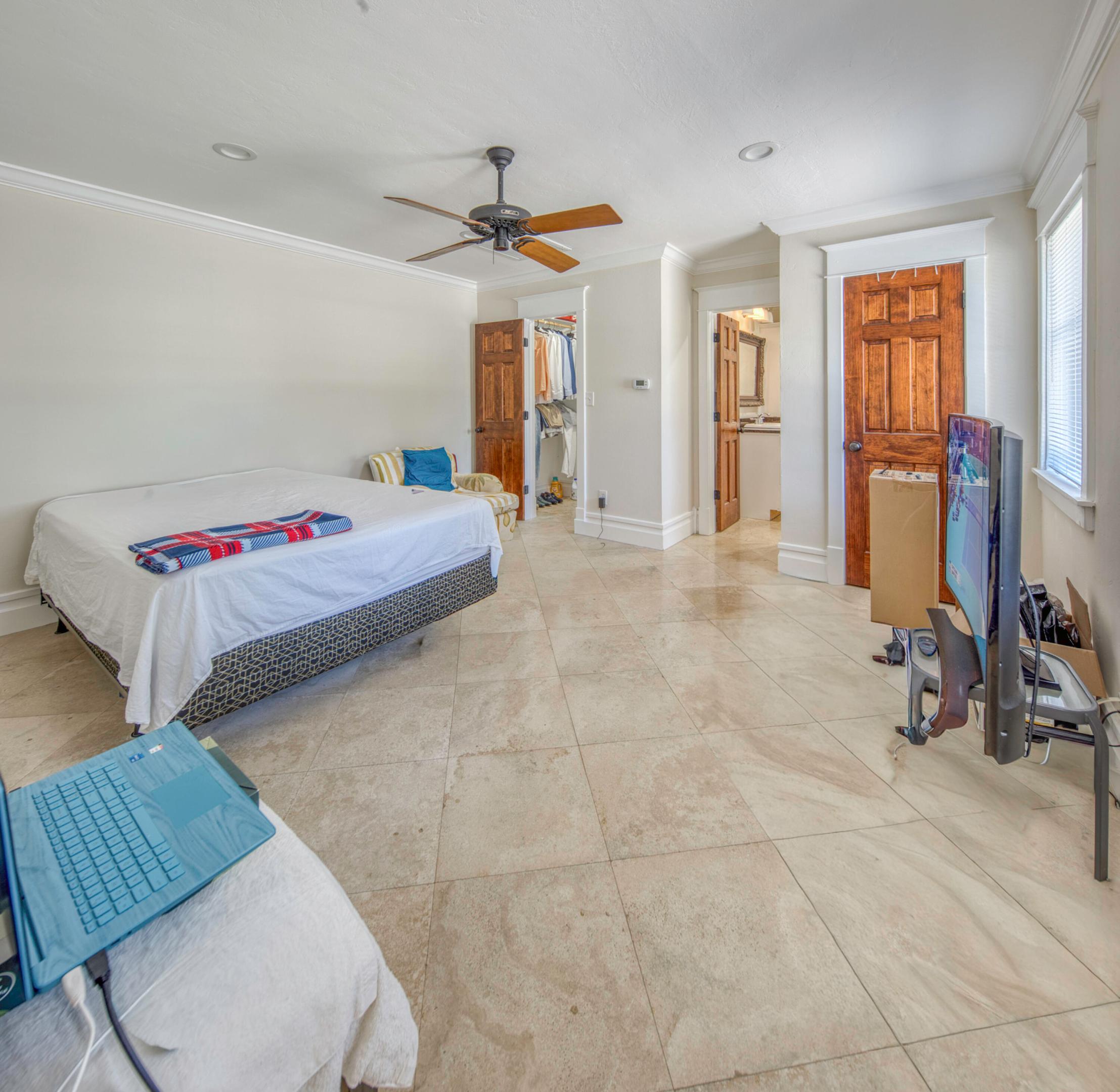 LAKE WORTH TOWN OF - Residential