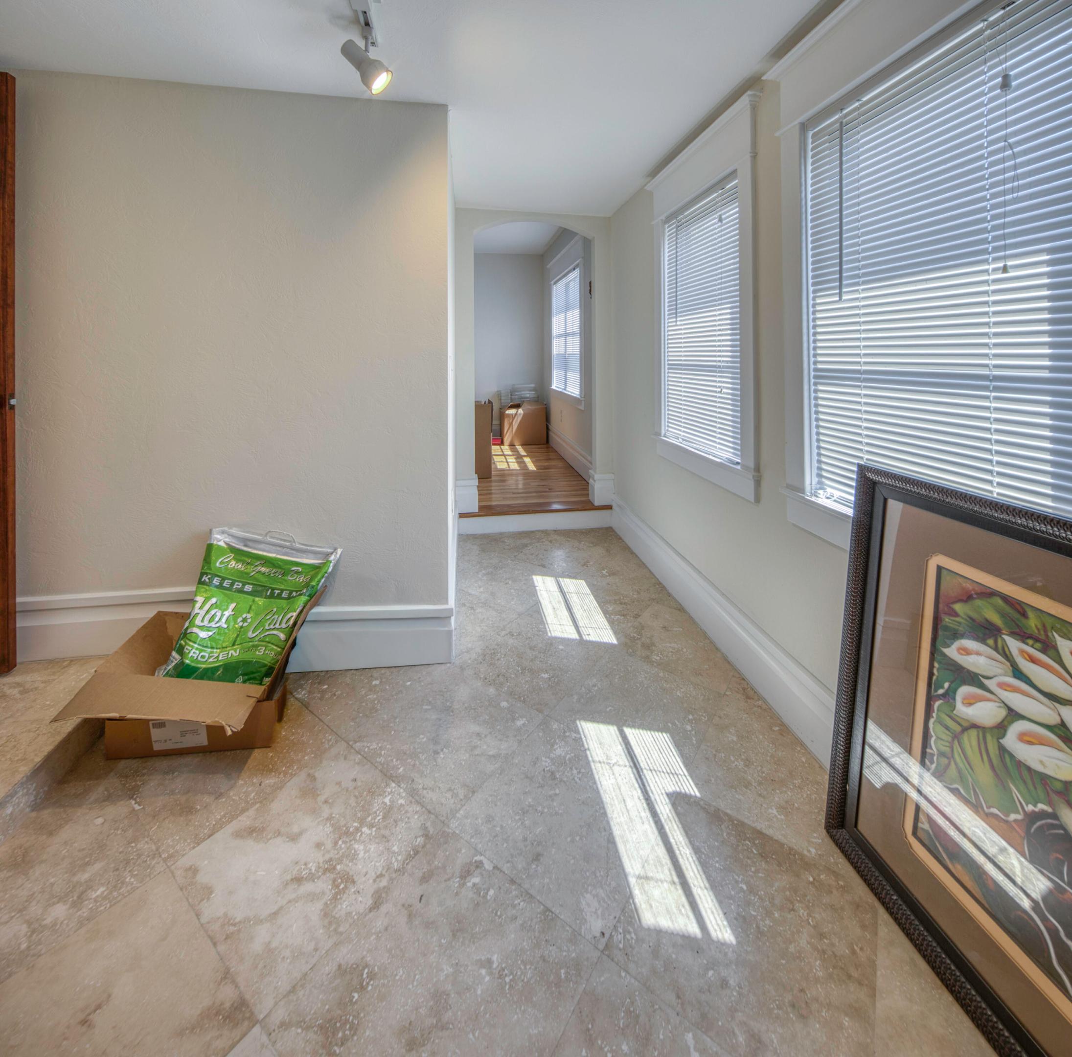 LAKE WORTH TOWN OF - Residential