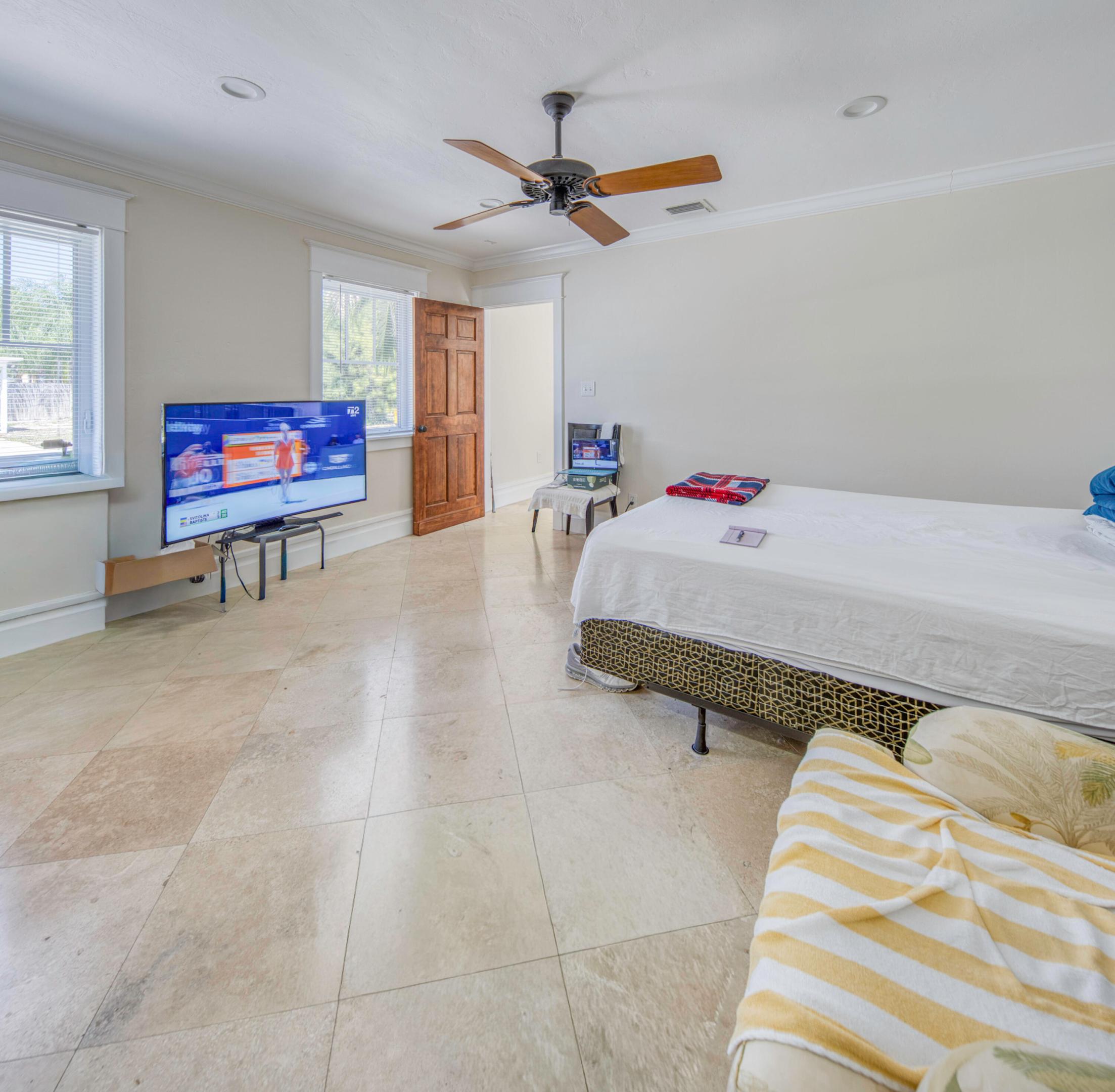 LAKE WORTH TOWN OF - Residential