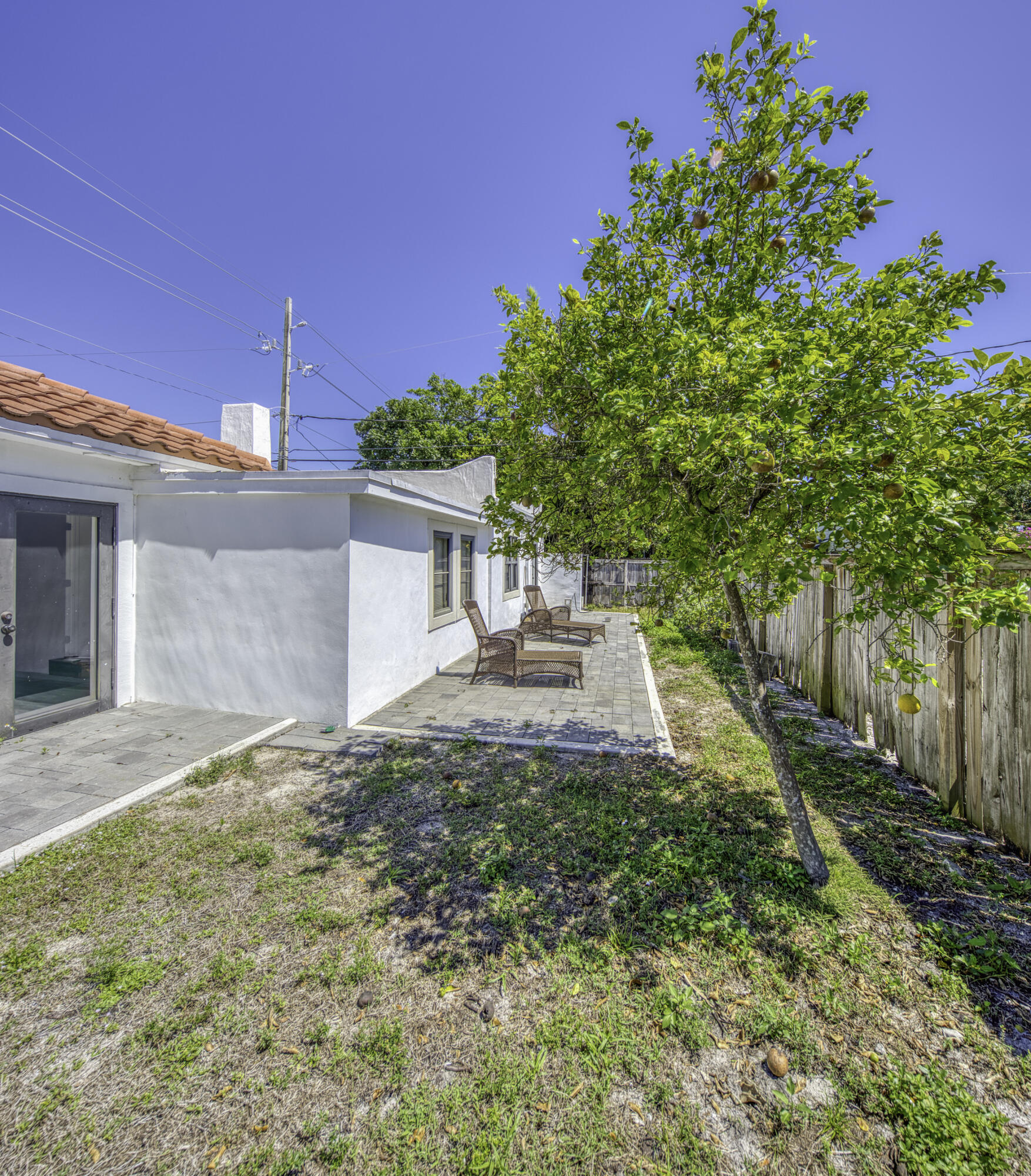 LAKE WORTH TOWN OF - Residential