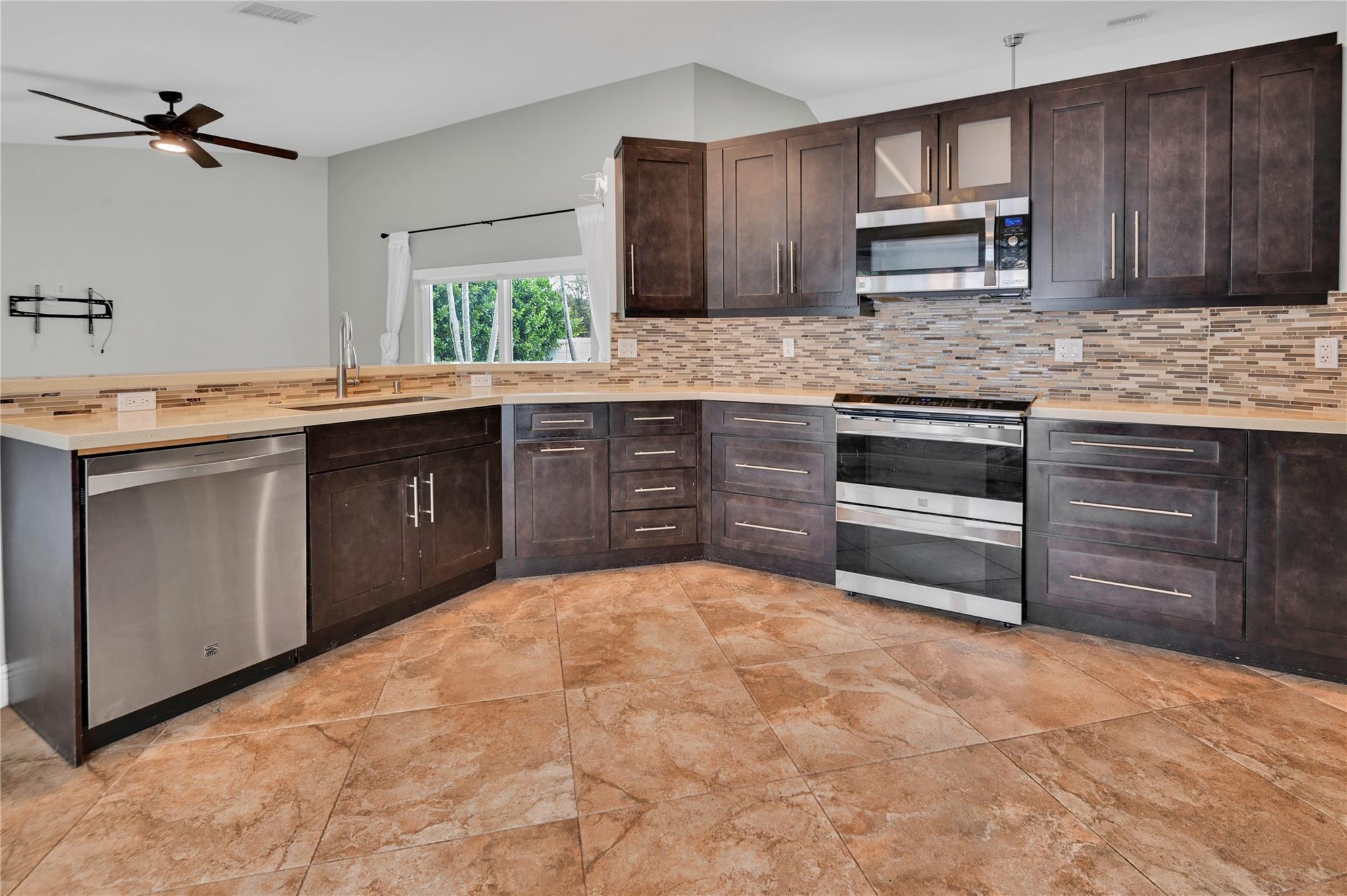 ROYAL LAND AMENDED - Residential Lease