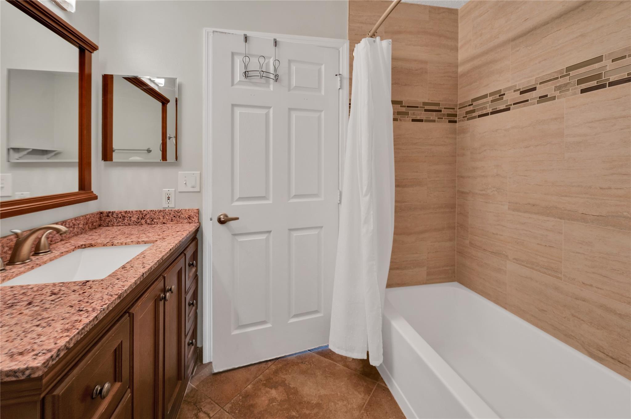 ROYAL LAND AMENDED - Residential Lease