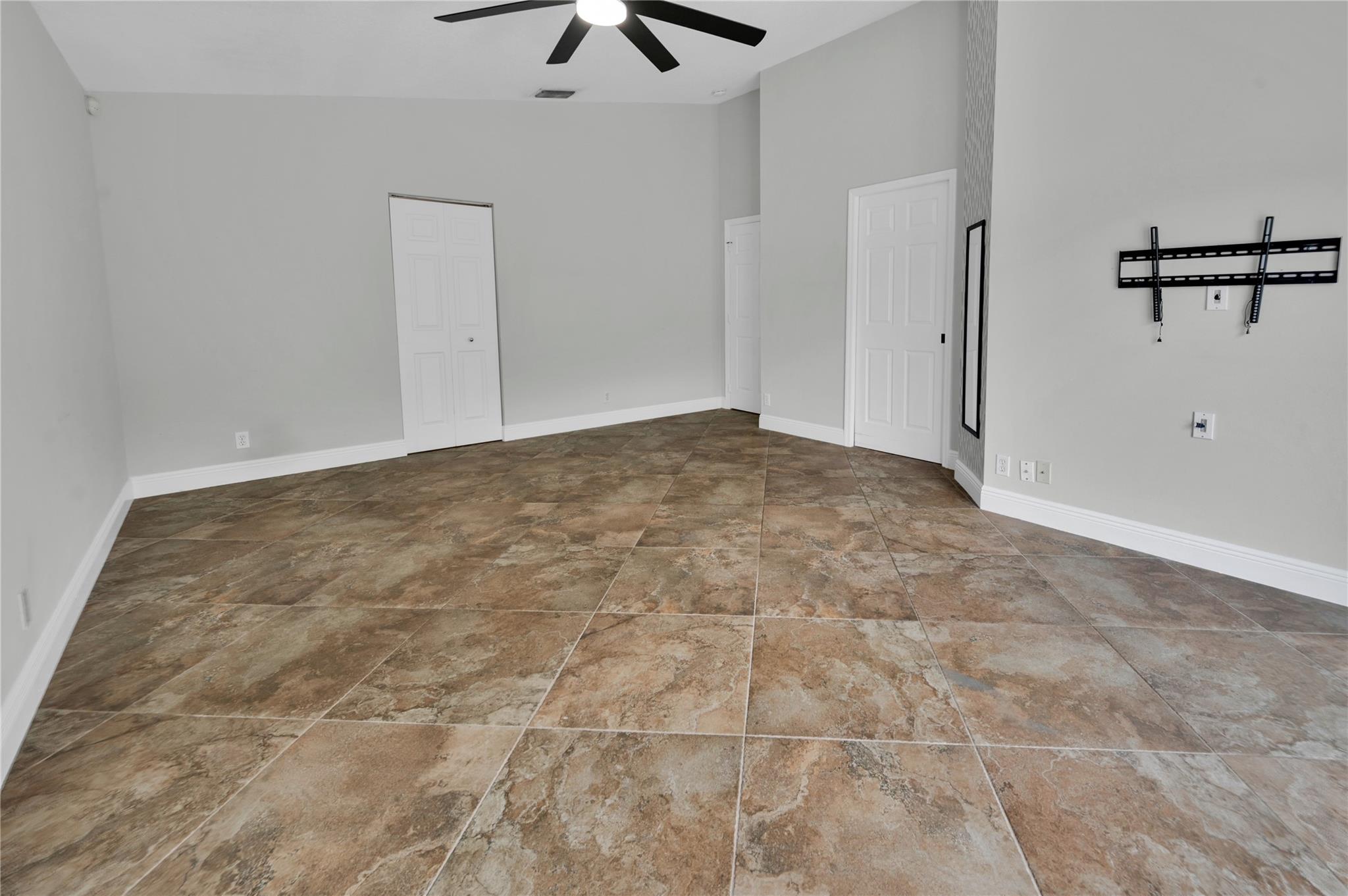 ROYAL LAND AMENDED - Residential Lease