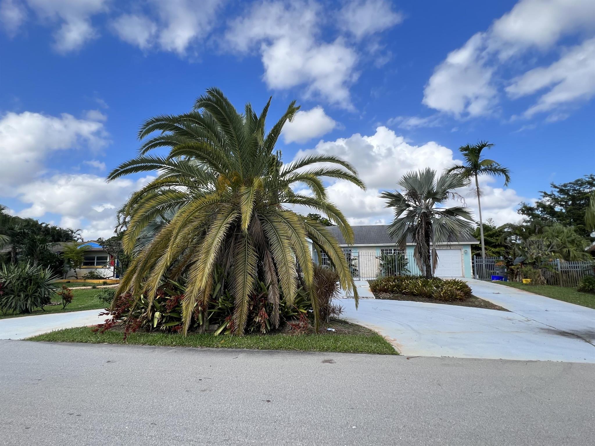 KINGSLAND PINES - Residential Lease