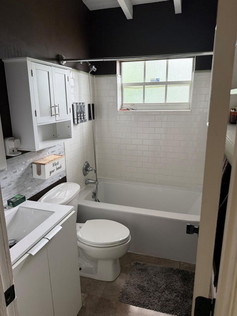 Tiny photo for 804 SW 24th Avenue, Fort Lauderdale, FL 33312 (MLS # B26035396)