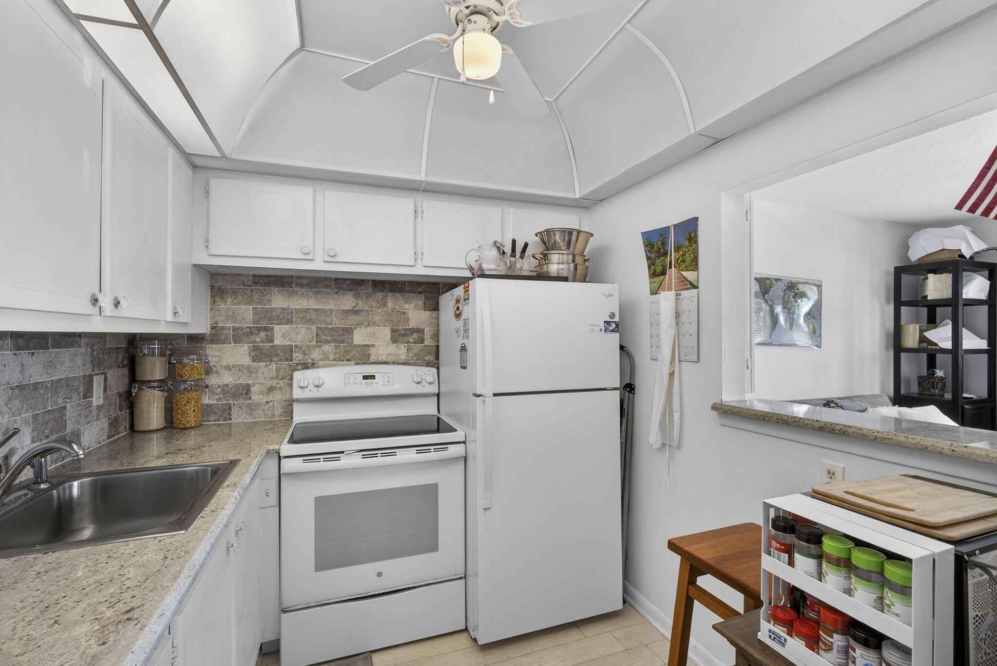 CAMDEN CONDOS - Residential