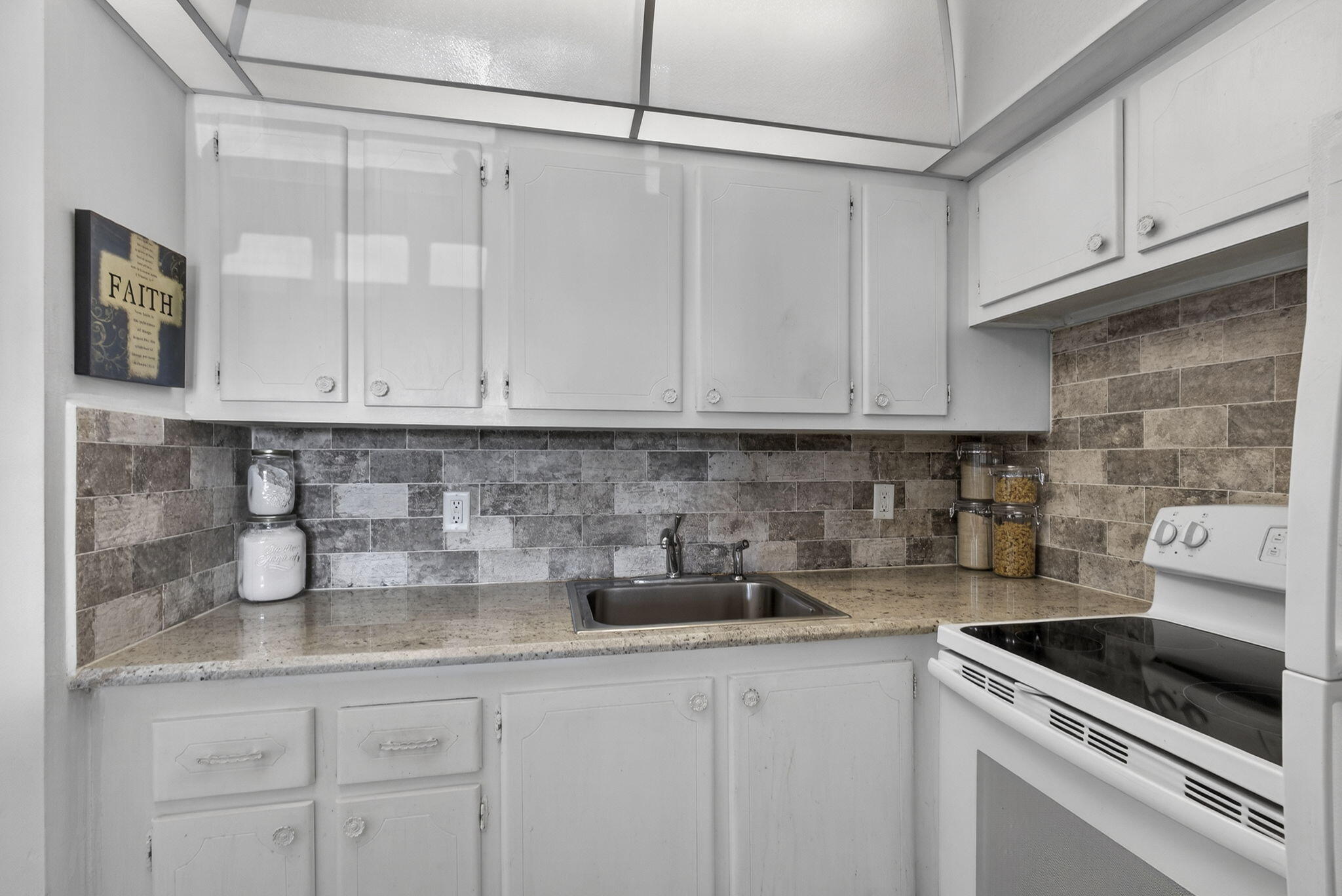 CAMDEN CONDOS - Residential