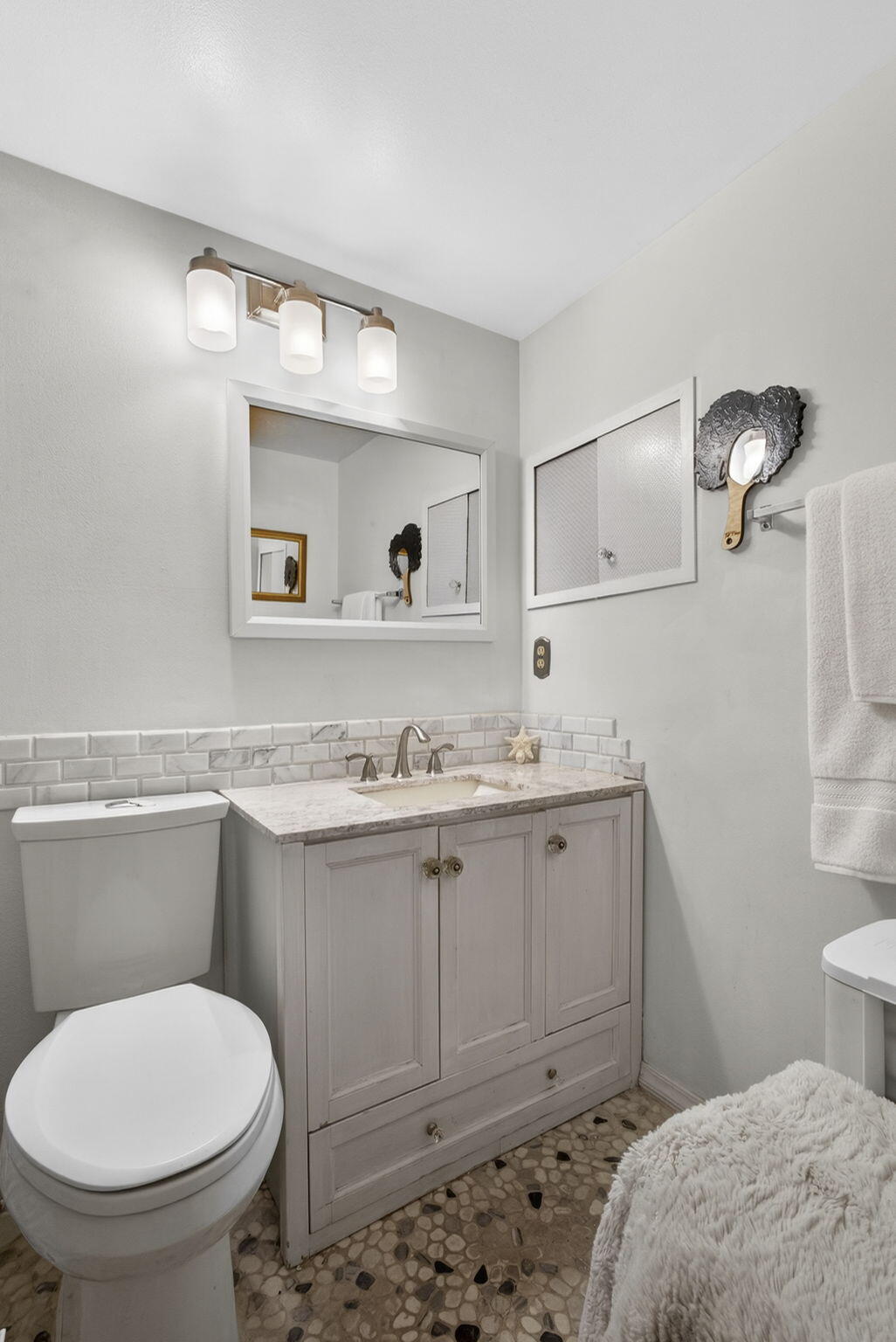 CAMDEN CONDOS - Residential