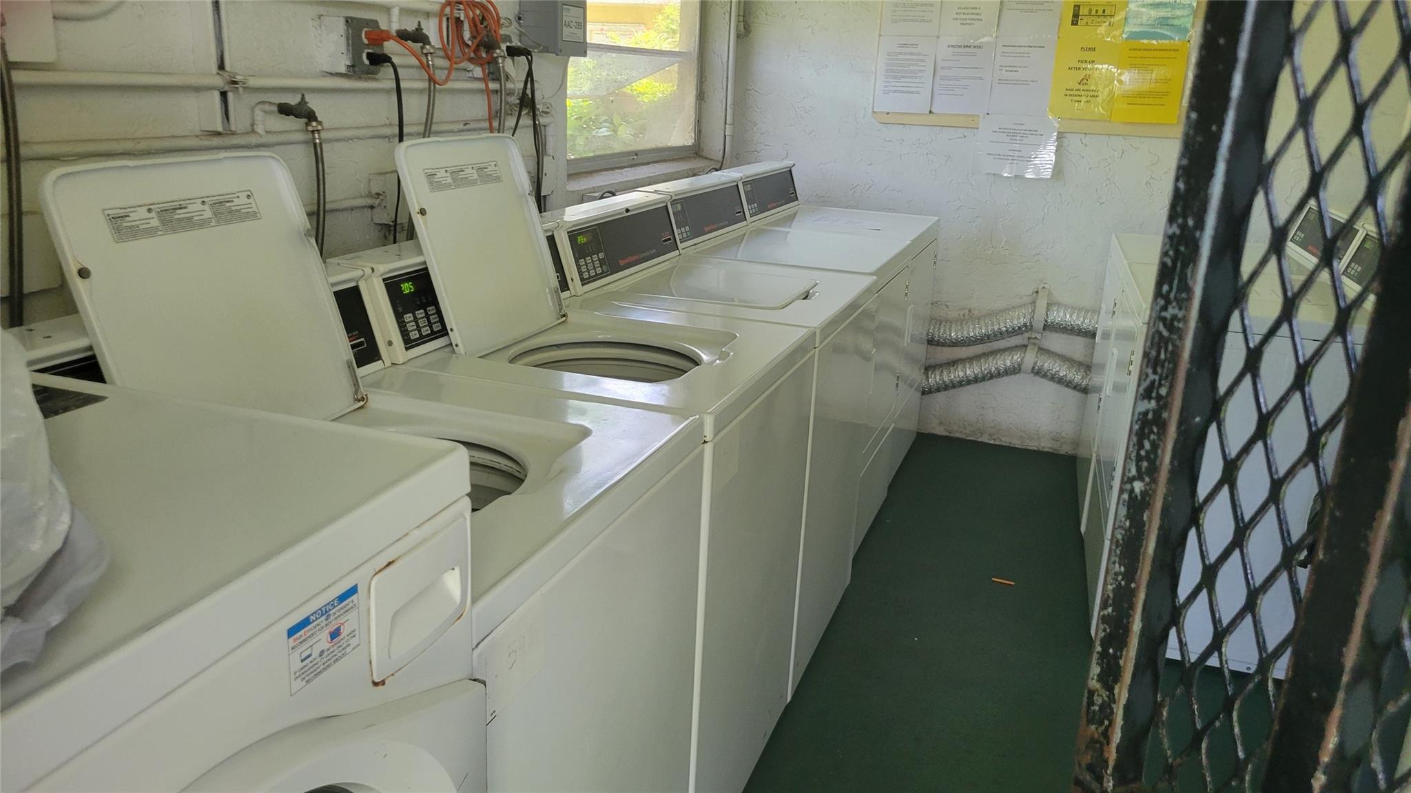 Village Park At Oakland C - Residential Lease