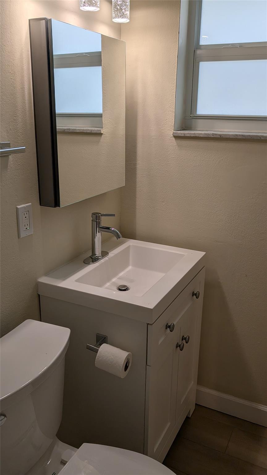 Village Park At Oakland C - Residential Lease