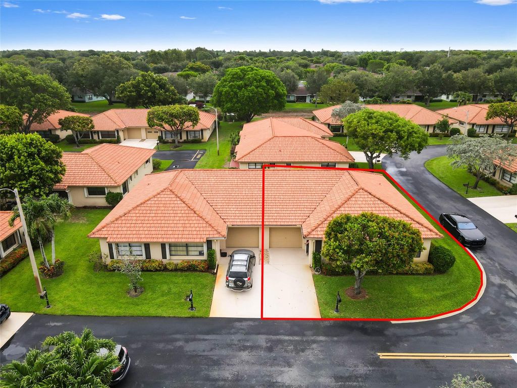 Photo of 9960 Bauhinia Tree Way #B, Boynton Beach, FL 33436 (MLS # F10507634)