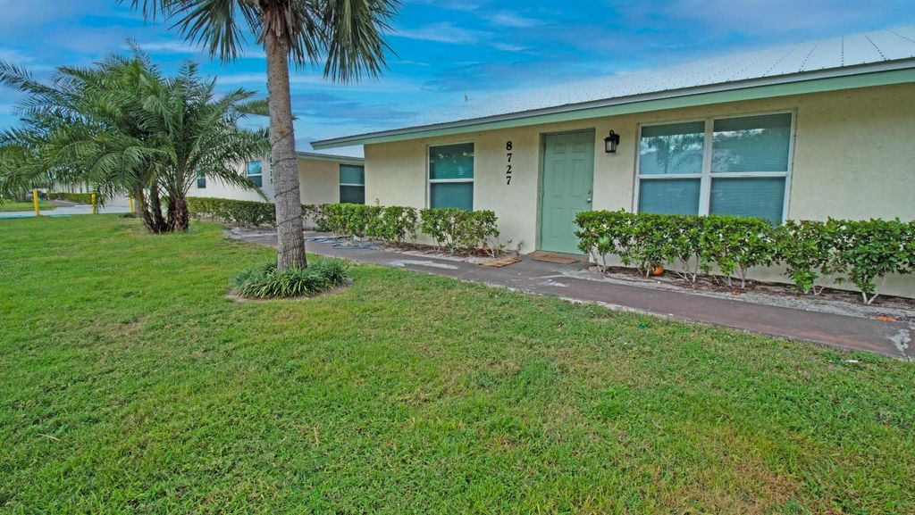 Photo of 8727 SE Hobe Ridge Avenue, Hobe Sound, FL 33455 (MLS # R10962804)