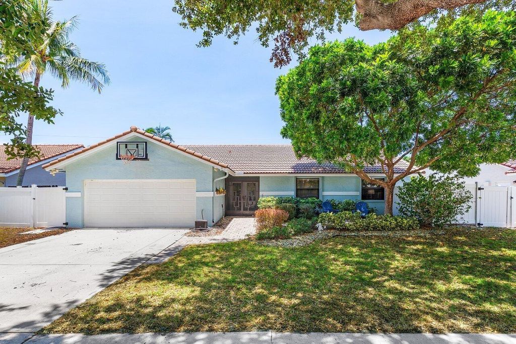 Photo of 7800 Texas Trail, Boca Raton, FL 33487 (MLS # R11101838)