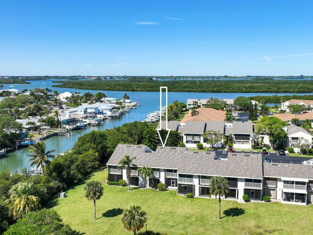 Photo of 3212 S Lakeview Circle #10-205, Fort Pierce, FL 34949 (MLS # R11076846)