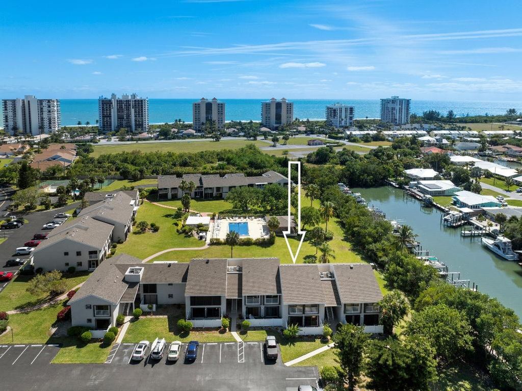 Photo of 3212 S Lakeview Circle #10-205, Fort Pierce, FL 34949 (MLS # R11076846)