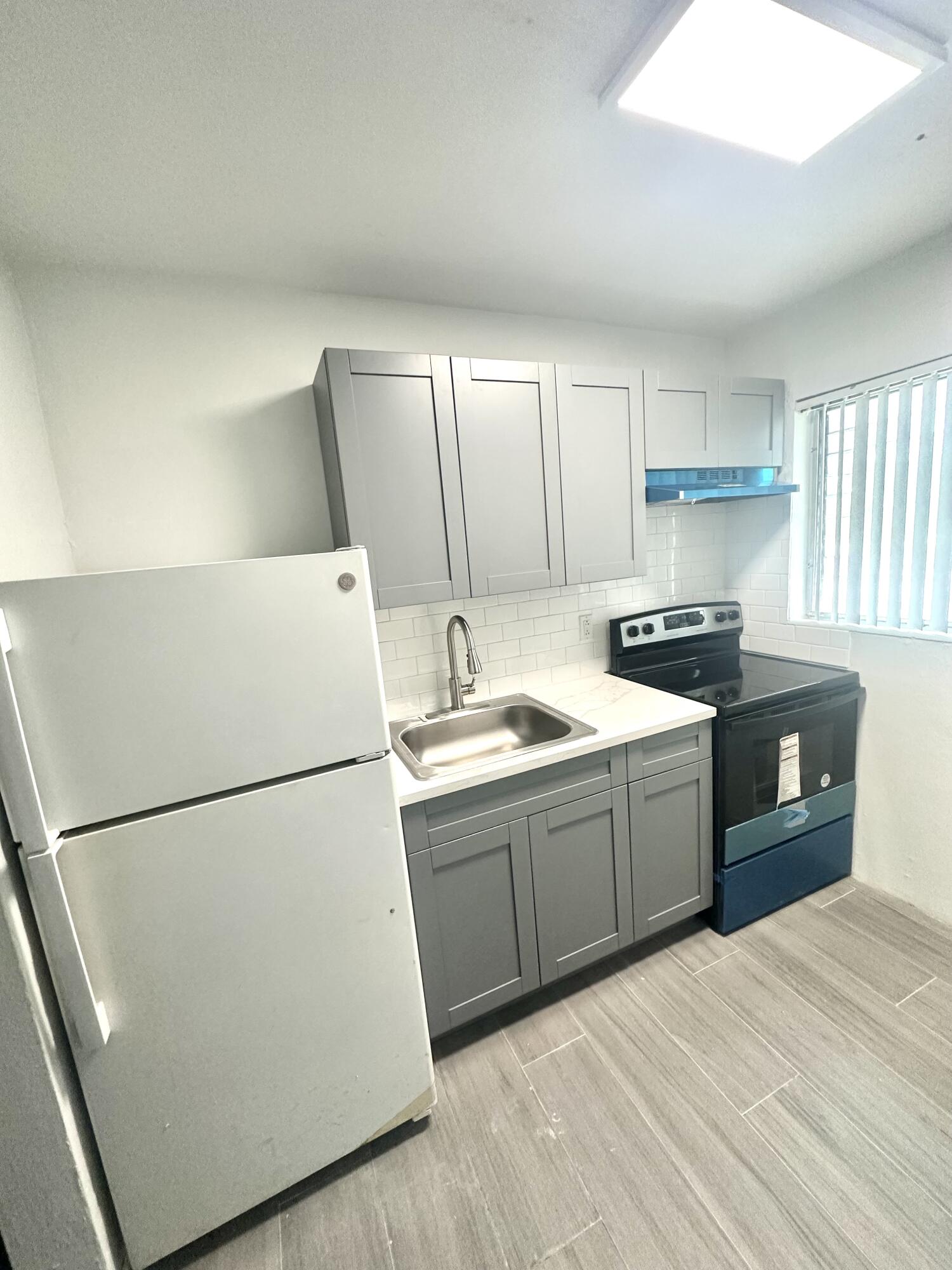 CARVER PARK - Residential Lease