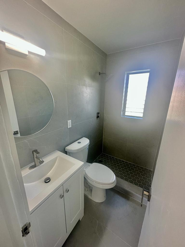 CARVER PARK - Residential Lease