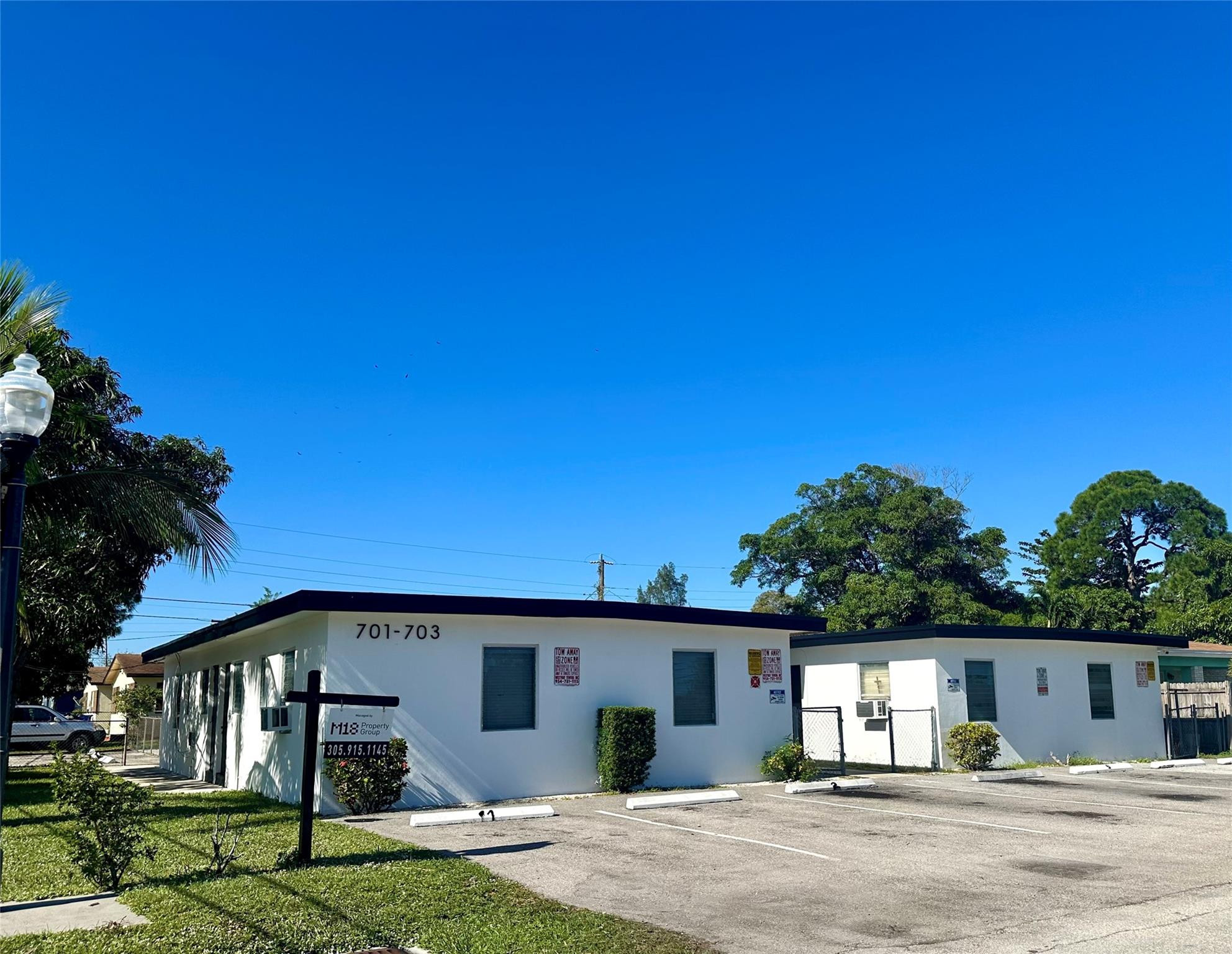 CARVER PARK - Residential Lease