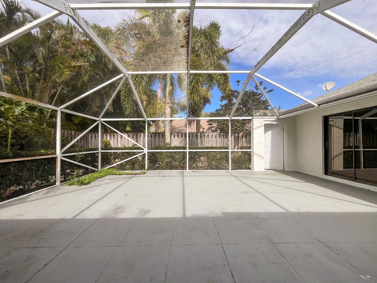 SUGAR POND MANOR OF WELLI - Residential Lease