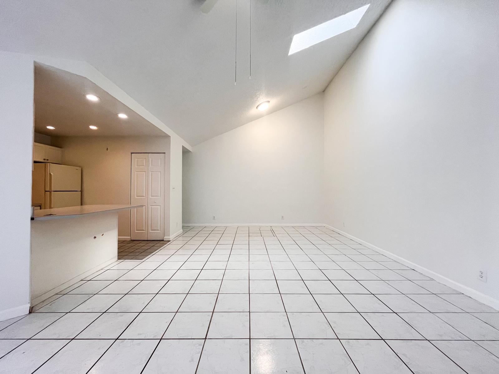 SUGAR POND MANOR OF WELLI - Residential Lease