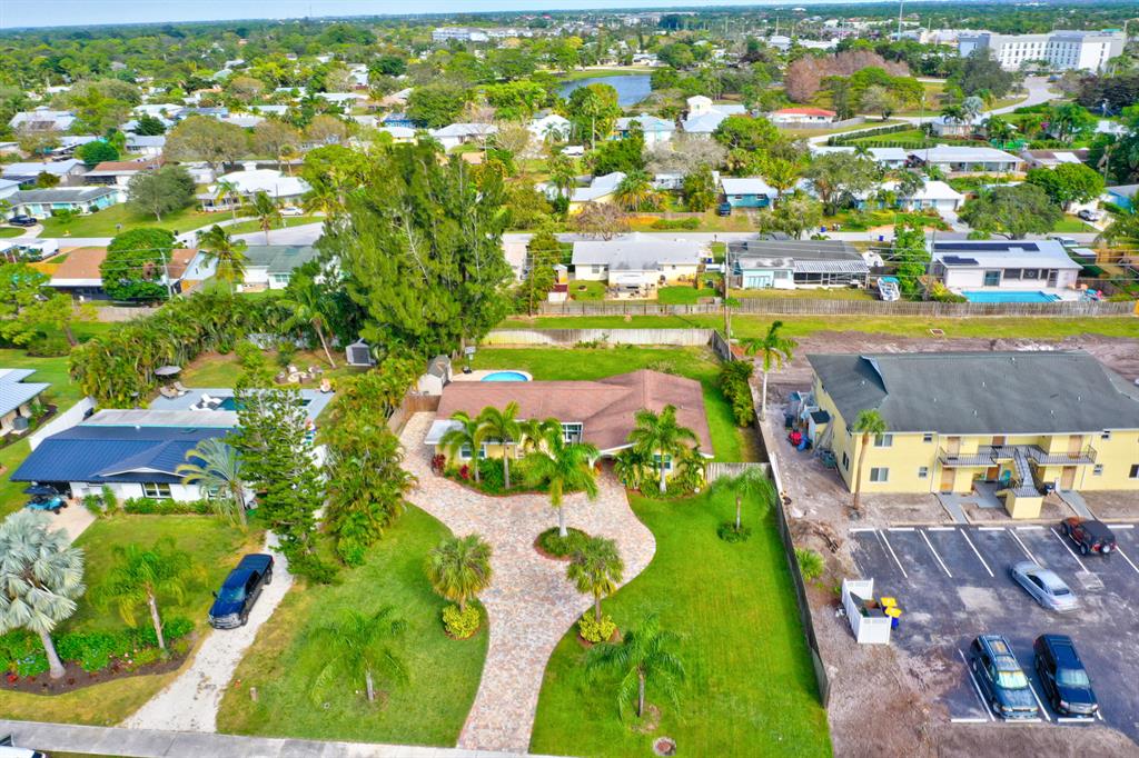 NORTH RIVER SHORES - Residential