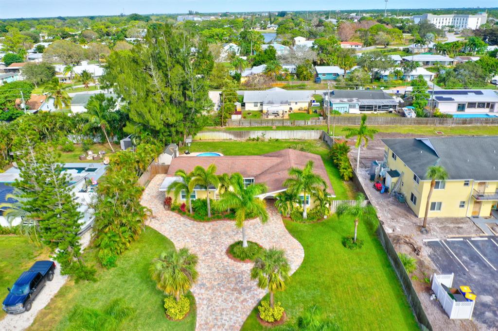 NORTH RIVER SHORES - Residential