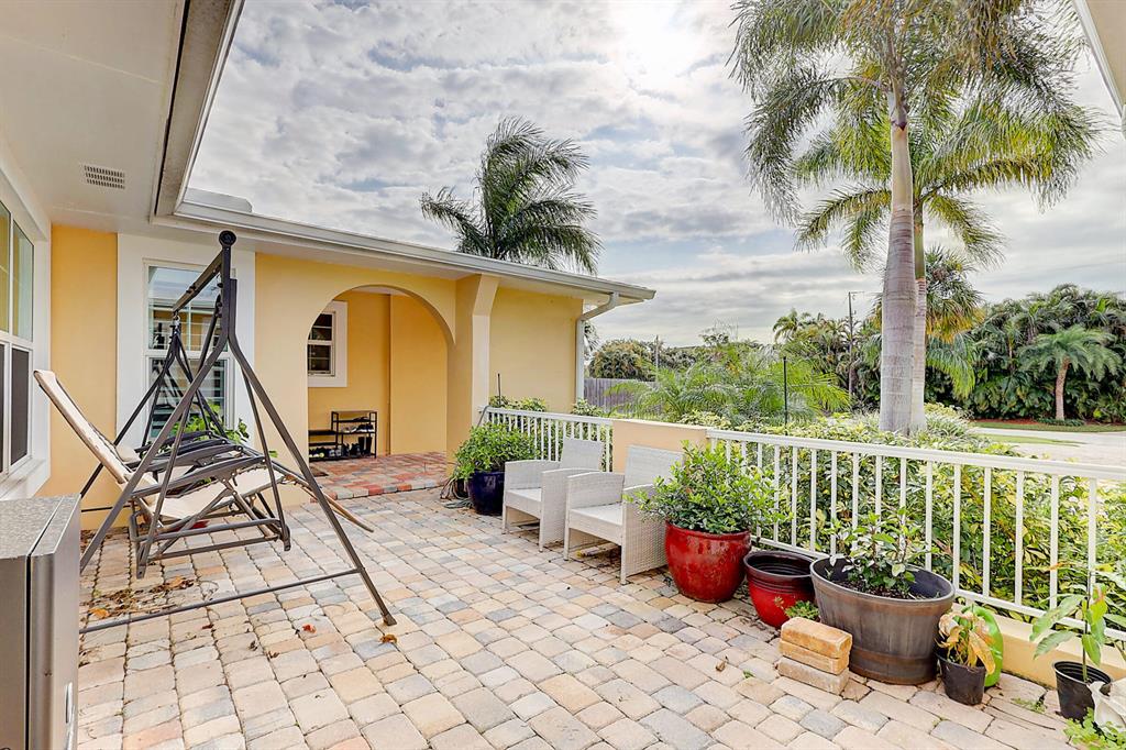 NORTH RIVER SHORES - Residential