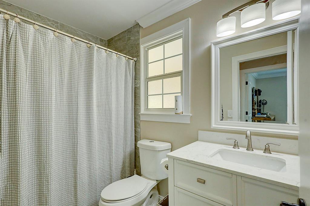 NORTH RIVER SHORES - Residential