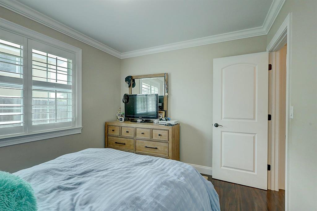 NORTH RIVER SHORES - Residential