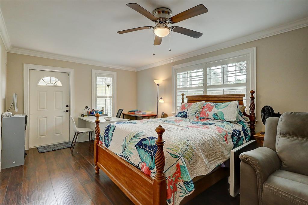 NORTH RIVER SHORES - Residential