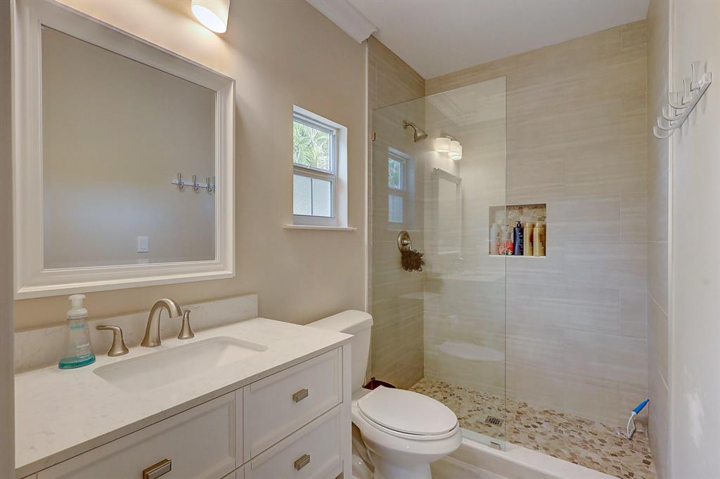 NORTH RIVER SHORES - Residential