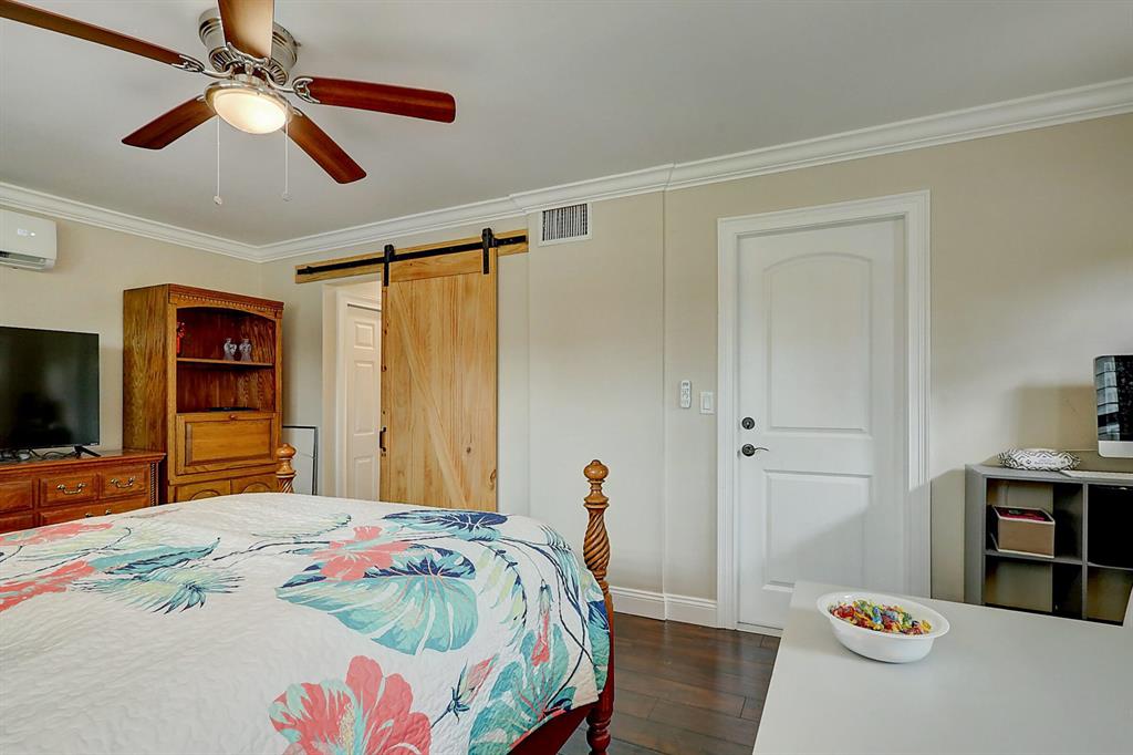 NORTH RIVER SHORES - Residential