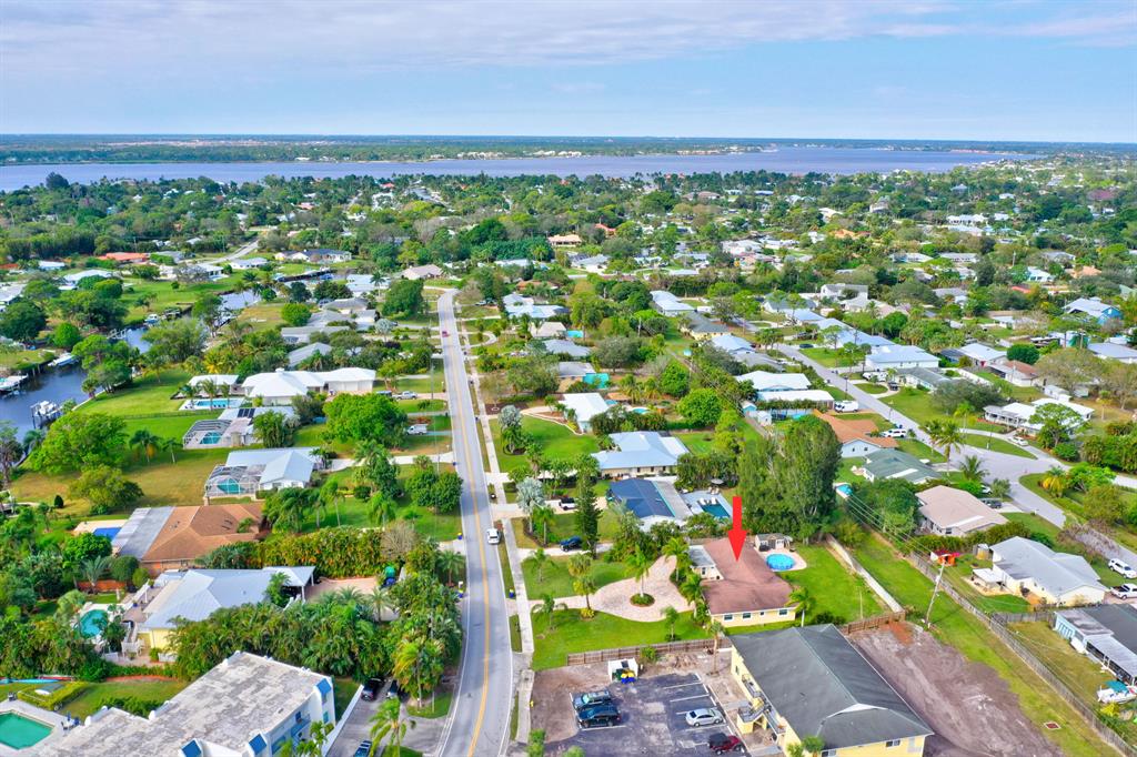 NORTH RIVER SHORES - Residential