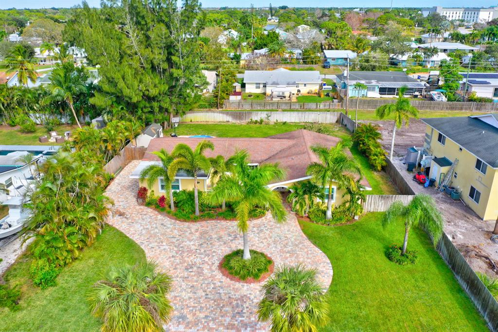 NORTH RIVER SHORES - Residential